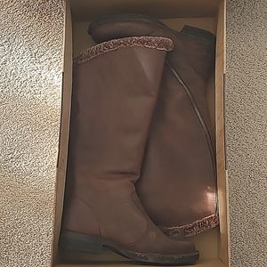 Born Muna Shearling Boots, NWOT, size   9.5